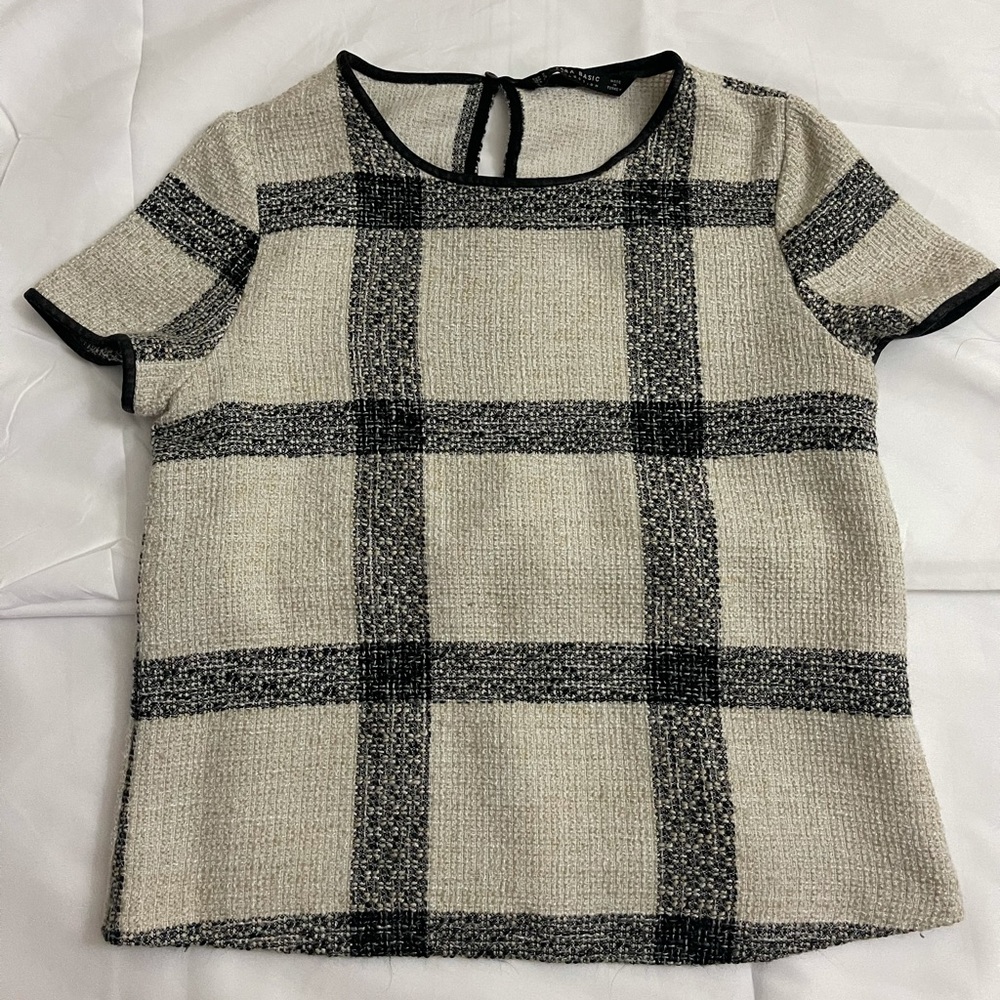 Zara Basic Top - Picture 2 of 4